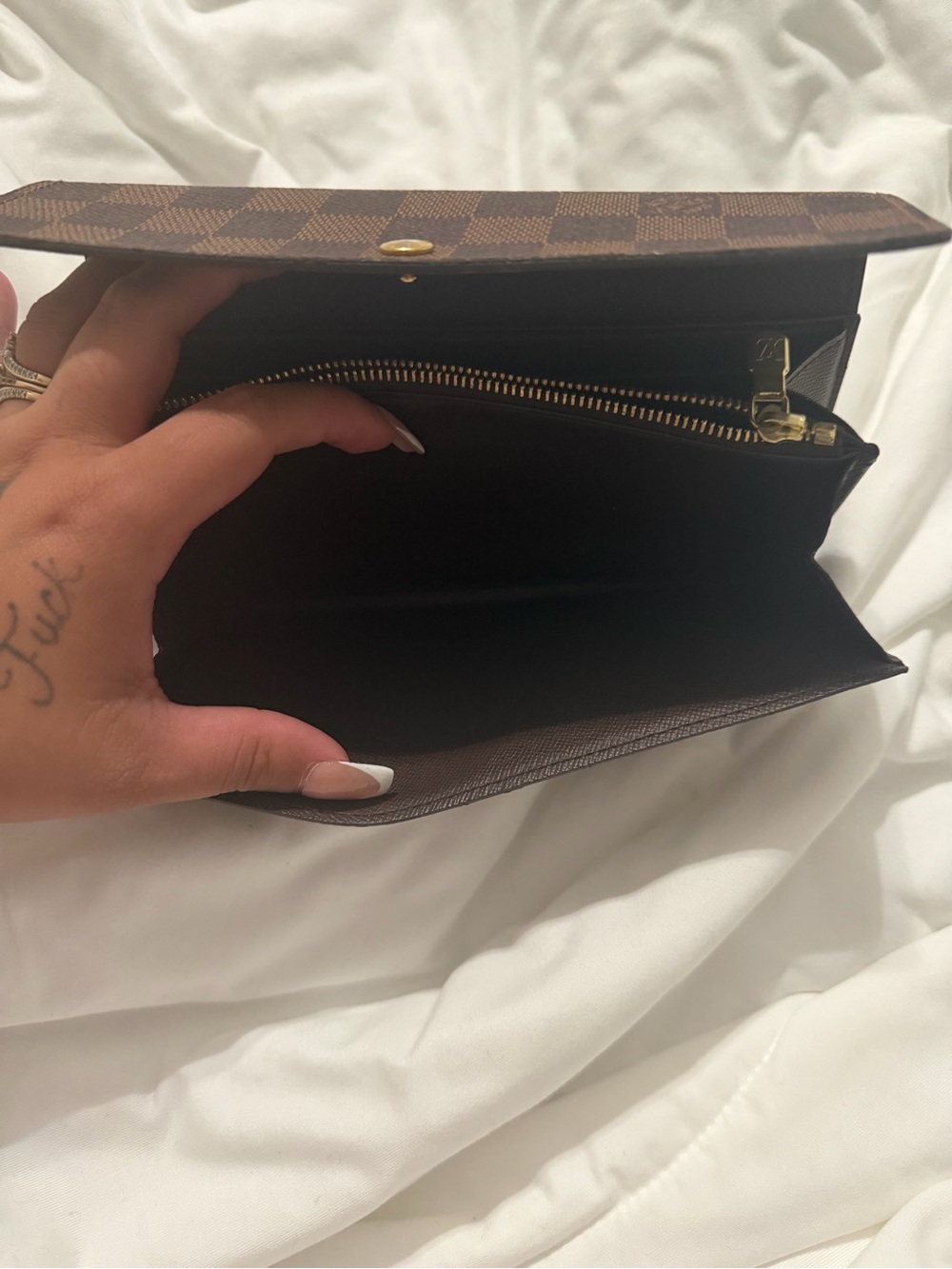 Louis Vuitton wallet - Picture 7 of 11